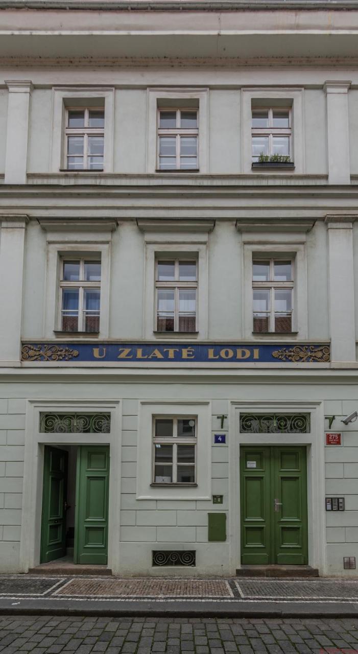 The Roadhouse Prague Hostel Exterior foto
